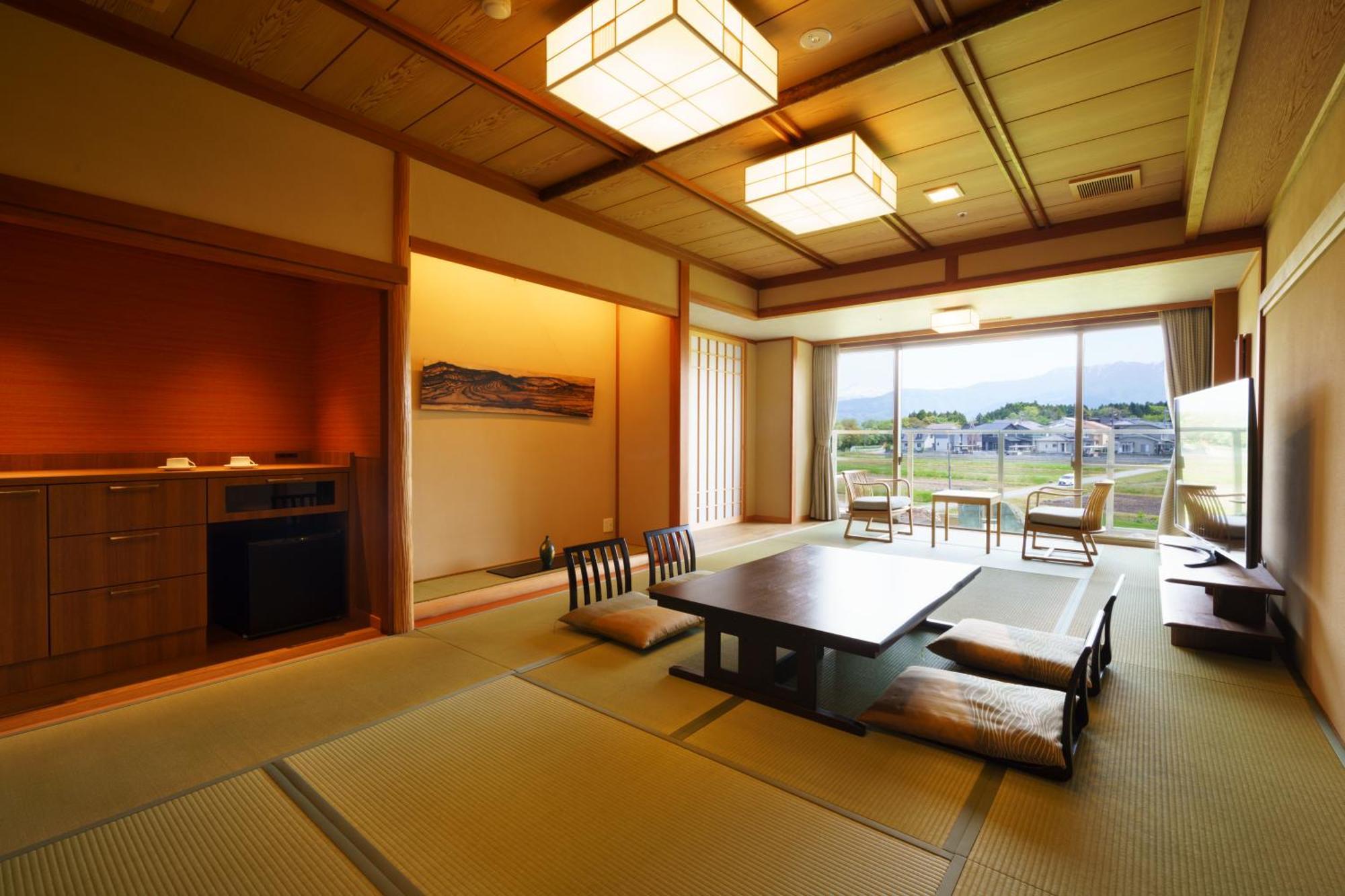 Kintarou Onsen Hotel Uozu Exterior photo